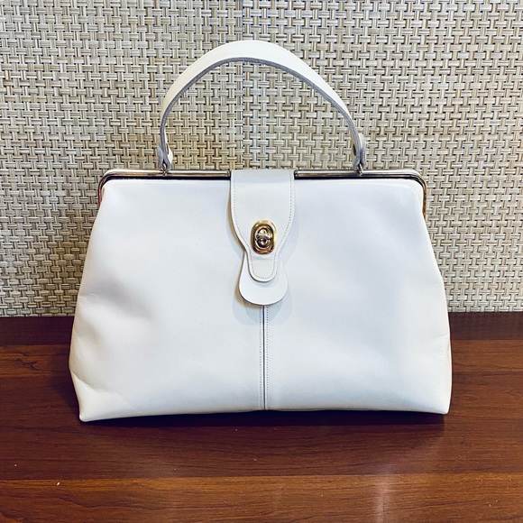 Vintage Handbags - VTG 1960s Chic Ivory Leather & Gold Trim Structured Handbag by Etra Made in USA